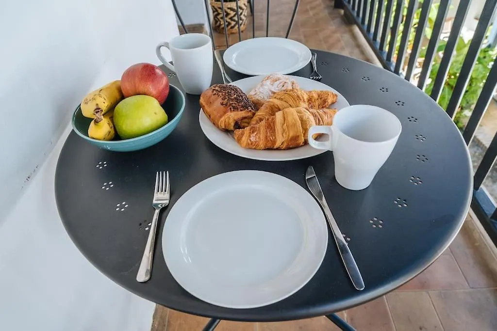 New Apartment In Traditional Building Of The XVI Century Séville 0*,  Espagne